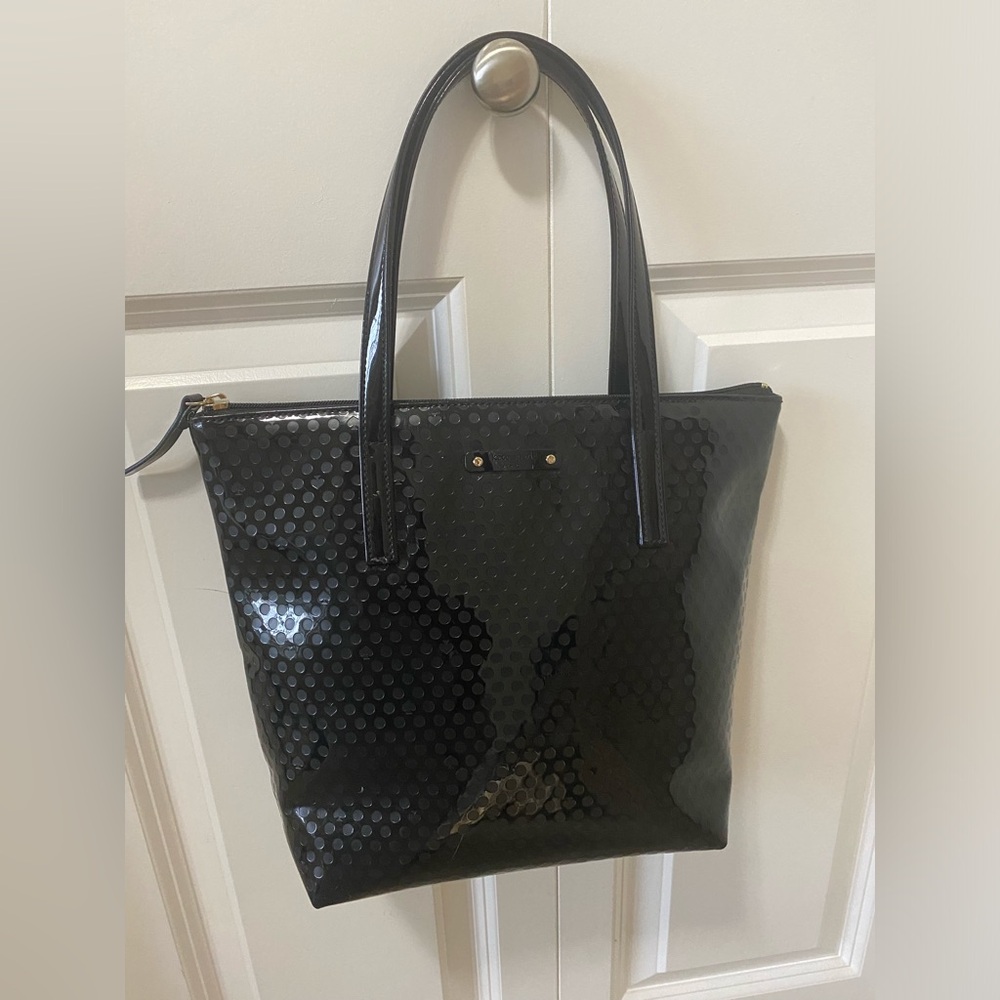 Elegant Kate spade  Black Textured Tote Bag